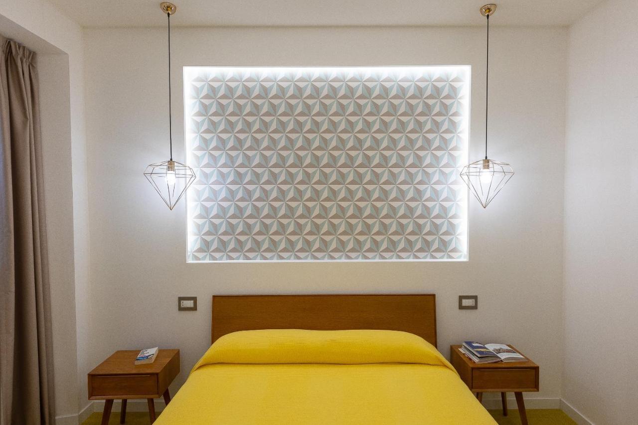Lovely New Home, Piazza San Cosimato! Apartment Rom