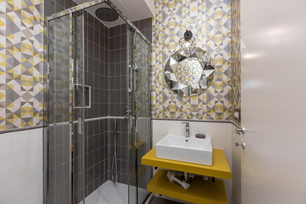 Lovely New Home, Piazza San Cosimato! Apartment *